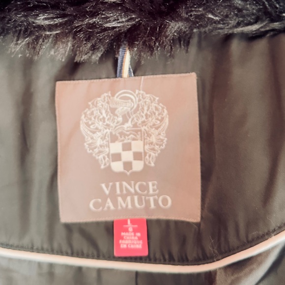 #15 VINCE CAMUTO ~ Long Black Puffer Jacket with Faux Fur Collar and Hood size L - Picture 3 of 12